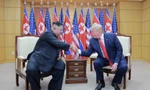 Ông Trump và Chủ tịch Triều Tiên Kim Jong Un trong cuộc gặp năm 2019. ̣(Ảnh: KCNA)