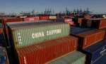 Các container hàng hoá ở cảng Los Angeles ngày 4/4. (Ảnh: Getty)