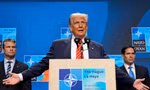 Tổng thống Mỹ Donald Trump phát biểu tại thượng đỉnh NATO ngày 25/6. (Ảnh: AP)