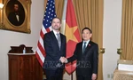 Phó Thủ tướng Chính phủ Hồ Đức Phớc gặp Đại diện Thương mại Mỹ Jamieson Greer. (Ảnh: TTXVN)