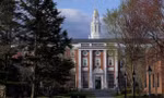 Đại học Harvard. (Ảnh: Reuters)
