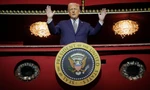 Tổng thống Mỹ Donald Trump phát biểu tại Trung tâm Kennedy ngày 17/3. (Ảnh: Reuters)