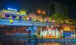 Chợ hoa xuân 'trên bến dưới thuyền' ở TPHCM rộn ràng khai mạc