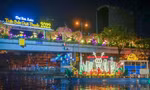 Chợ hoa xuân 'trên bến dưới thuyền' ở TPHCM rộn ràng khai mạc