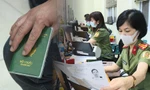 Người dân vui mừng vì không còn cảnh 'mệt mỏi' chờ đợi khi làm hộ chiếu