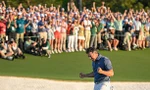 Khoảnh khắc biển người hô vang 'Rory' làm rung chuyển Augusta National