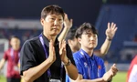 HLV Kim Sang-sik: 'Niềm vui sẽ nhân đôi khi vượt qua nghịch cảnh' 
