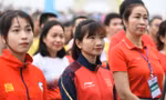 Nguyễn Thị Oanh, Lê Thị Tuyết và Lễ Thượng cờ đầy cảm xúc tại Tiền Phong Marathon 2025