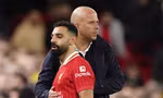 HLV Arne Slot đang bay cao cùng Liverpool
