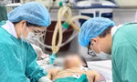 Bệnh nhân mắc thủy đậu vẫn trong tình trạng nguy kịch 