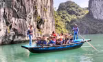 Kỳ nghỉ lễ kéo dài tạo động lực tăng trưởng cho ngành du lịch
