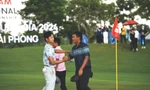 Đoàn Uy và Đức Sơn bắt tay nhau khi giải vô địch Golf Quốc gia 2024 khép lạiẢnh: VinpearlGolf