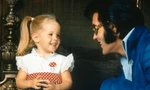 Con gái huyền thoại Elvis Presley đột ngột qua đời