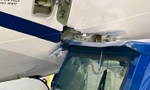 Xe lai dắt đâm thủng máy bay Boeing 737 vừa hạ cánh tại Mỹ