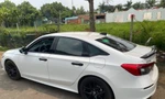 Mua xe mới, chủ sở hữu phát hiện Honda Civic RS mất lớp sơn 'zin'