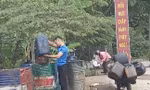 Làng Yên Lũng trở thành nơi tập kết dầu nhớt thải 