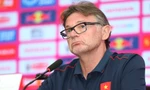 HLV Troussier: 'Quang Hải nỗ lực tối đa để đáp ứng yêu cầu' 
