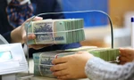 Người dân 'đổ' nhiều tiền vào ngân hàng bất chấp lãi suất giảm