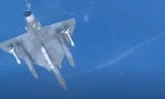 Một chiếc Mirage 2000D của không quân Pháp mang theo thiết bị ASTAC bay qua Biển Đen./ Ảnh: Không quân Nga