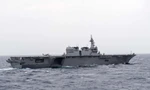 Tàu khu trục trực thăng JS Izumo (DDH-183) của Lực lượng Phòng vệ Hàng hải Nhật Bản cơ động trong cuộc tập trận điều Malabar 2017. Ảnh Hải quân Mỹ.