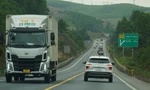 Ngày cuối nghỉ Tết, ô tô rồng rắn trên cao tốc từ Quảng Trị vào Đà Nẵng