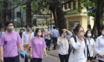 Sĩ tử thi tốt nghiệp THPT đợt 2 cảm thấy thế nào trước "cơn mưa điểm 10" sau đợt 1?