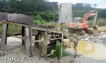 Hiện trường vụ tuyển quặng vàng trái phép 