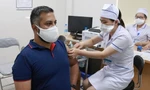 TPHCM đồng ý tiêm vắc-xin phòng COVID-19 cho người nước ngoài 