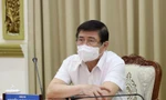 Chủ tịch TPHCM: ‘Chưa kiểm soát được dịch COVID-19 trong cộng đồng’