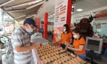 TPHCM ngưng bán vé số, xe ôm, các dịch vụ ăn uống mang về từ 0 giờ ngày 9/7
