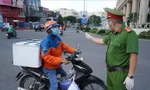 Cho phép shipper hoạt động tại quận huyện ‘vùng đỏ' ở TPHCM