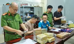 Phá đường dây ma túy xuyên quốc gia, thu giữ hàng chục bánh heroin