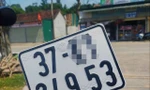 Cô gái ở Nghệ An suýt khóc khi bấm trúng biển số... '49.53'