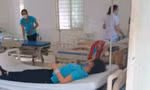 Hàng chục công nhân nhà máy may nghi ngộ độc sau giờ ăn trưa