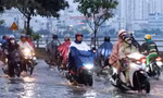 TPHCM tiếp tục có nhiều đợt mưa trái mùa trong tháng 2