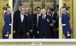 Tổng thống Nga Vladimir Putin và Tổng thống Iran Masoud Pezeshkian đến dự lễ ký kết thỏa thuận song phương tại Điện Kremlin ngày 17/1. (Ảnh: Sputnik)