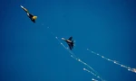 Tiêm kích Su-30MK2 thả bẫy nhiệt trên bầu trời TPHCM