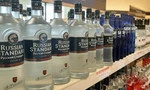 Bán đấu giá 5 container rượu vodka ‘vô chủ’ 