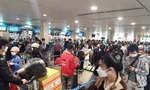 Yêu cầu báo cáo việc giá vé máy bay 'nhảy múa' dịp Tết