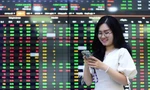 Tiền đổ mạnh vào chứng khoán, VN-Index vượt 1.400 điểm