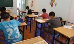 ‘Chạy đua’ học thêm tiếng Anh, đến trẻ tiểu học cũng luyện thi IELTS