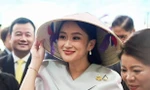 Thời trang ấn tượng của nữ Thủ tướng Thái Lan trong chuyến thăm Việt Nam