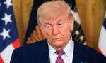 Sinh nhật bất ổn của ông Trump