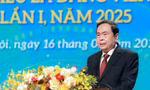 Chủ tịch Quốc hội: 'Kỷ nguyên vươn mình cần công nhân vừa hồng, vừa chuyên'