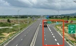 Điều chỉnh vạch sơn bị phản ánh gây khó cho tài xế trên cao tốc Vĩnh Hảo - Phan Thiết