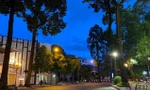 Hình ảnh những phố vắng thênh thang ở TPHCM sau 18 giờ