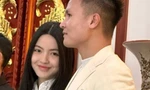 Quang Hải - Chu Thanh Huyền dựng rạp đám hỏi hoành tráng trên sân bóng