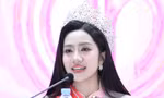 Hoa hậu Hà Trúc Linh: 'Nhiều bạn học người dân tộc thiểu số nhắn tin chúc mừng tôi'