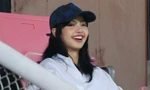 Lisa (BlackPink) chứng kiến Hàn Quốc vùi dập Thái Lan