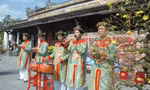 Huế: Rực rỡ sắc màu nhã nhạc cung đình sáng mồng Hai Tết 